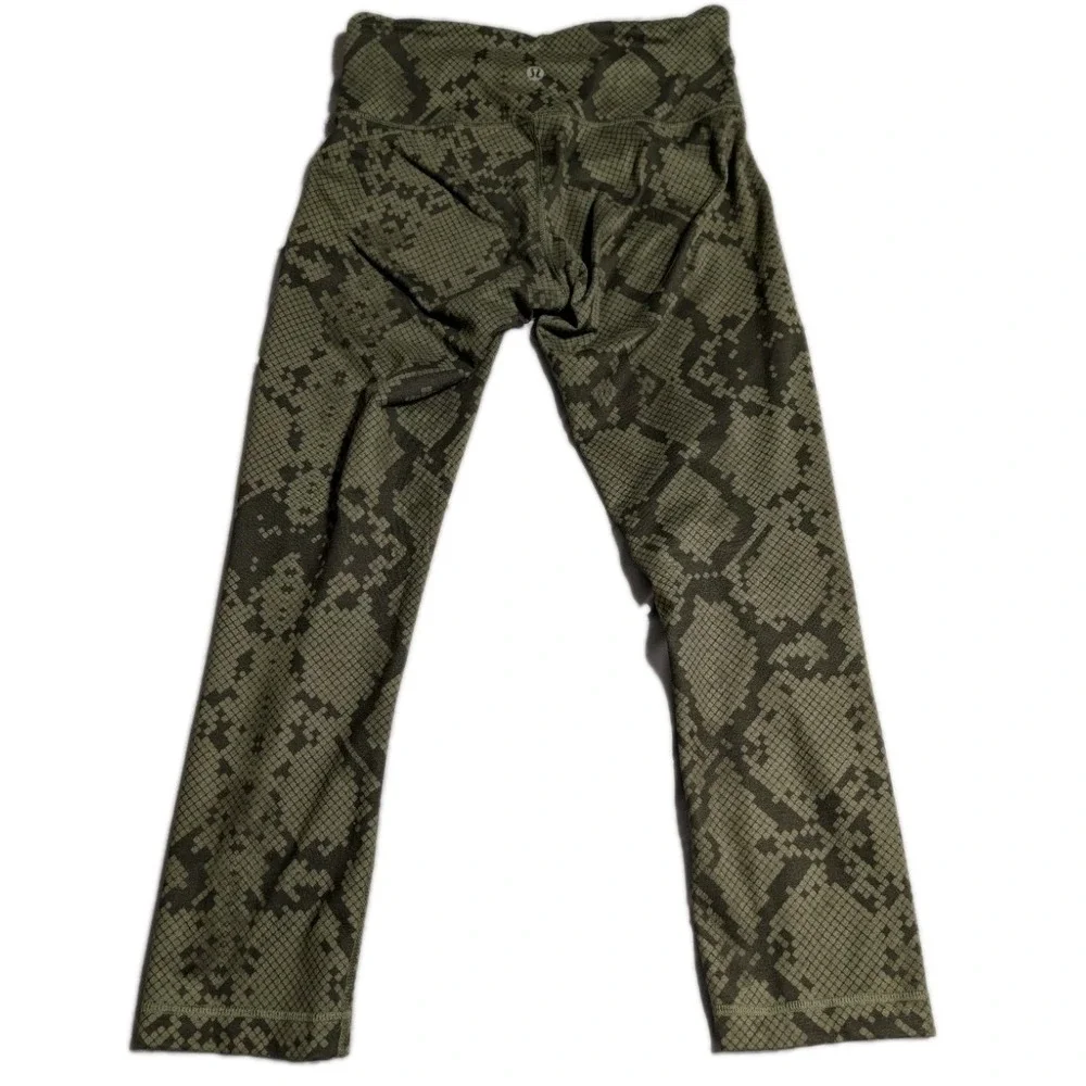 Lululemon Snakeskin Leggings Womens 4 Green‎ Python Print Cropped Yoga Pants - Picture 5 of 8